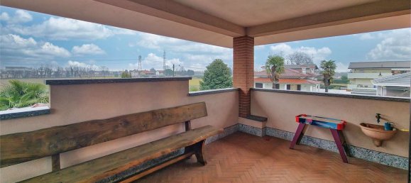 4 غرف نوم فيلا في Corbetta, Italy رقم 66412 12