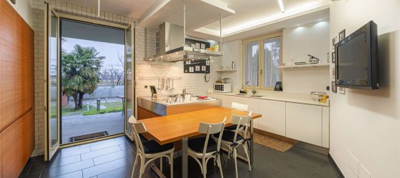 4 غرف نوم فيلا في Corbetta, Italy رقم 66412 6