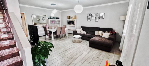 5 rooms House in Seravezza, Italy No. 195868 2