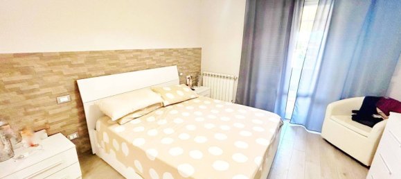 5 rooms House in Seravezza, Italy No. 195868 7