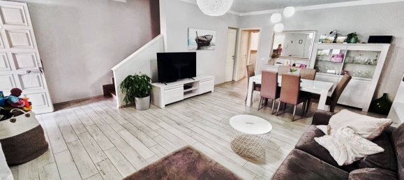 5 rooms House in Seravezza, Italy No. 195868 3