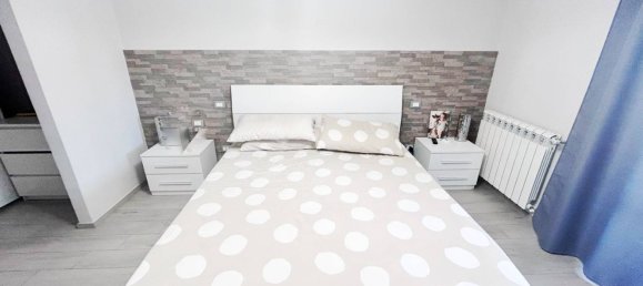 5 rooms House in Seravezza, Italy No. 195868 8