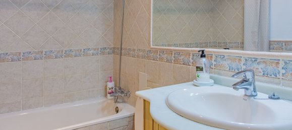 5 bedrooms House in Cadiz, Spain No. 25089 20