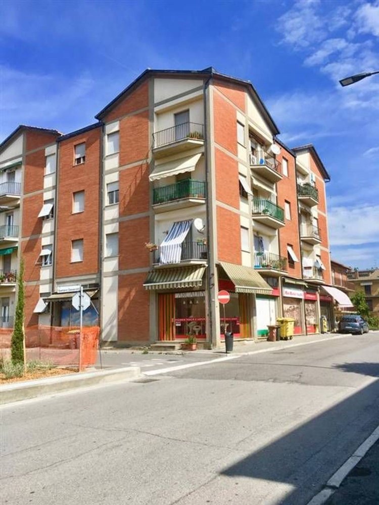 2-salle Propriété commerciale à Città di Castello, Italy No. 136430