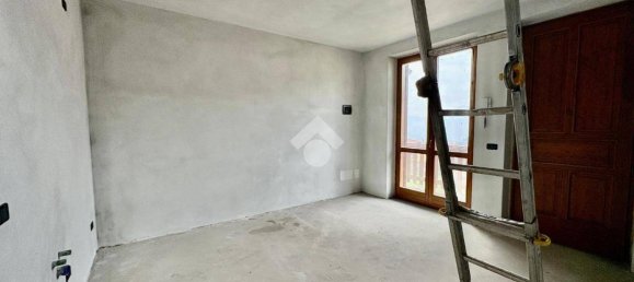 2 Schlafzimmer Wohnung in Gazzaniga, Italy, Nr. 58866 8