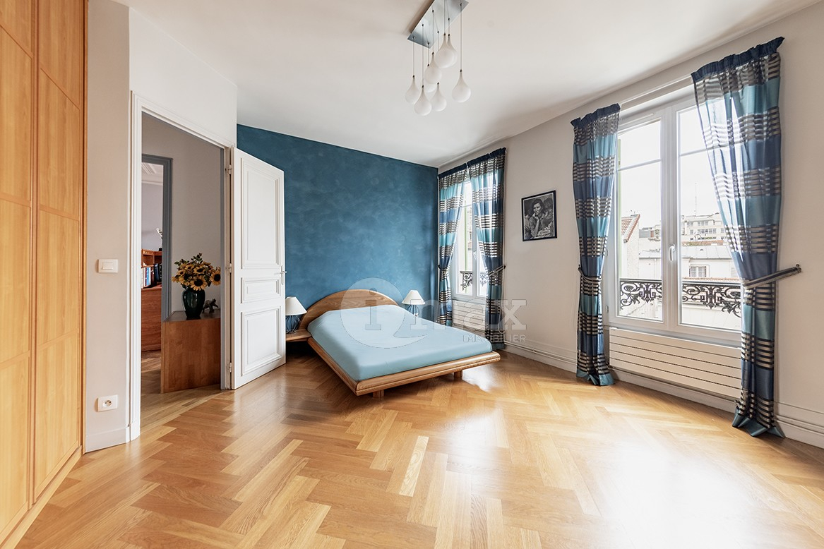 Casa de 6 dormitorios en Asnieres-sur-Seine, France No. 178873