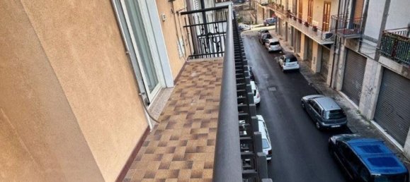 6 rooms House in Paternò, Italy No. 259728 30