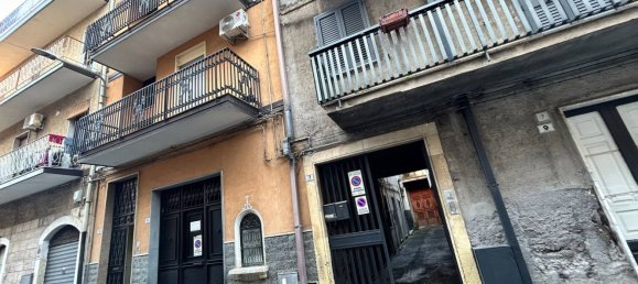6 rooms House in Paternò, Italy No. 259728 4