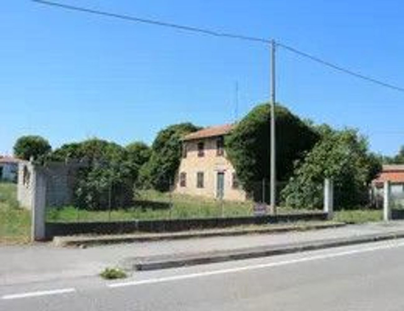 4 rooms Apartment in Annone Veneto, Italy No. 216106
