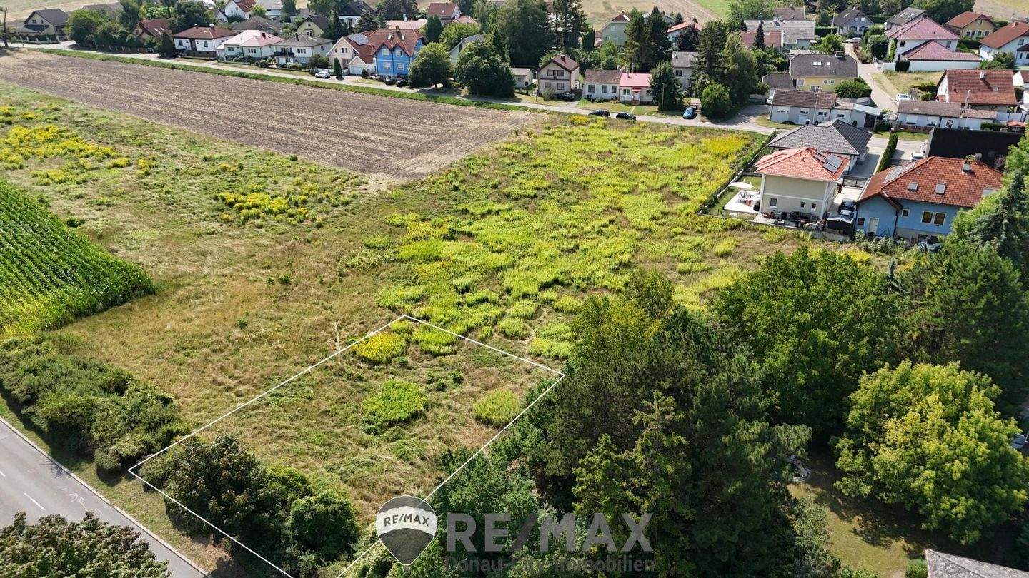  Land in Bisamberg, Austria No. 259282