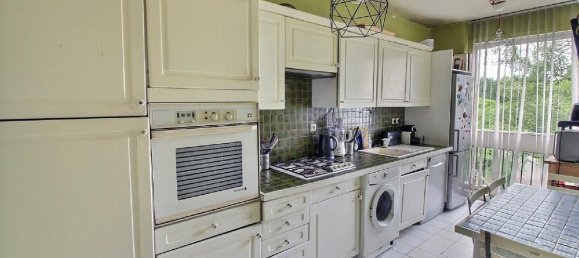 Apartamento de 3 dormitorios en Fontenay-le-Fleury, France No. 184692 4