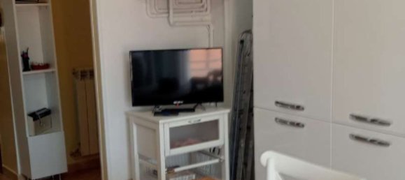 2 rooms Apartment in Fabriano, Italy No. 78131 6