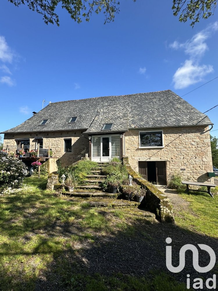 2 bedrooms House in Correze, France No. 292286