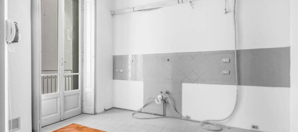 5 rooms Apartment in Milan, Italy No. 242735 11