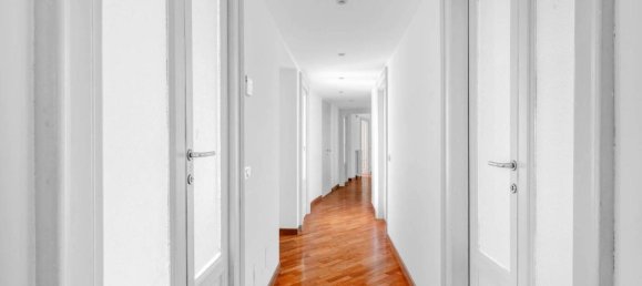 5 rooms Apartment in Milan, Italy No. 242735 16