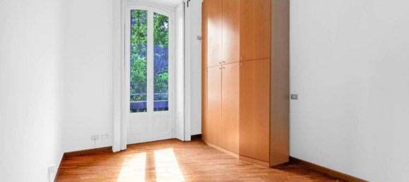 5 rooms Apartment in Milan, Italy No. 242735 21