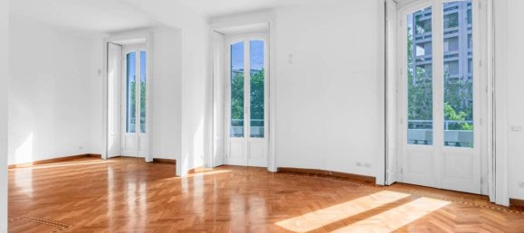 5 rooms Apartment in Milan, Italy No. 242735 3