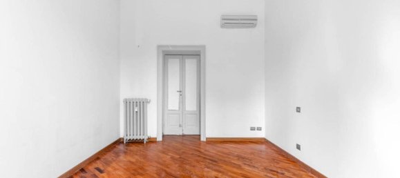 5 rooms Apartment in Milan, Italy No. 242735 13
