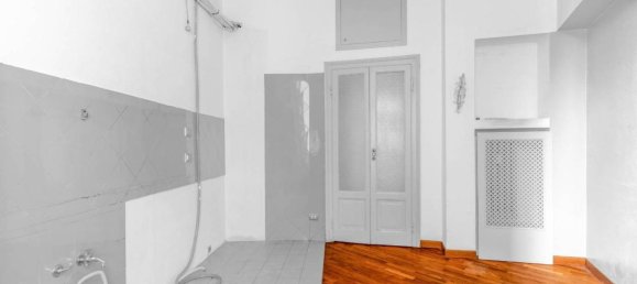 5 rooms Apartment in Milan, Italy No. 242735 10