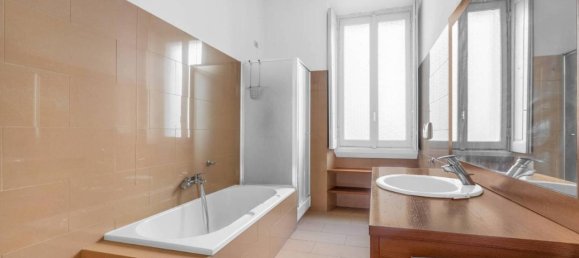 5 rooms Apartment in Milan, Italy No. 242735 18