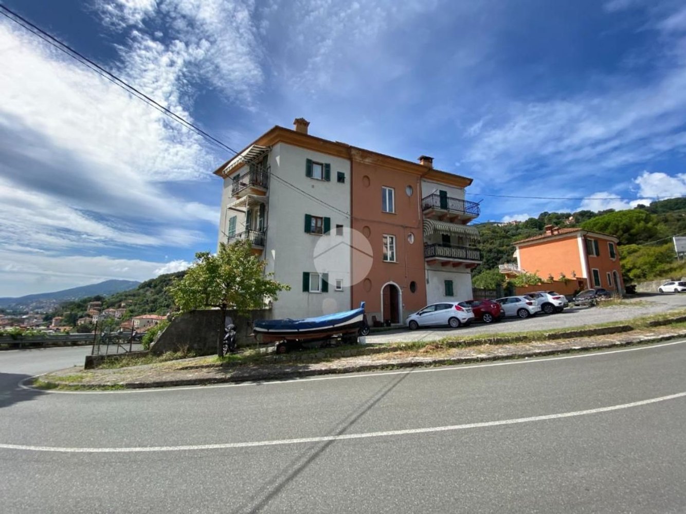 3 rooms Apartment in La Spezia, Italy No. 285225
