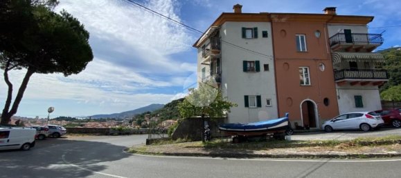 3 rooms Apartment in La Spezia, Italy No. 285225 25