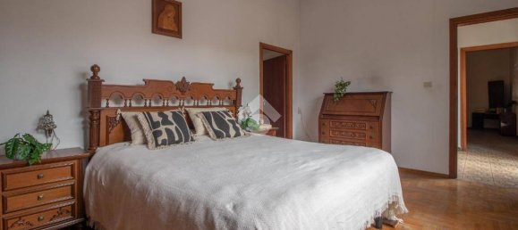 4 bedrooms Apartment in Ravenna, Italy No. 303309 24