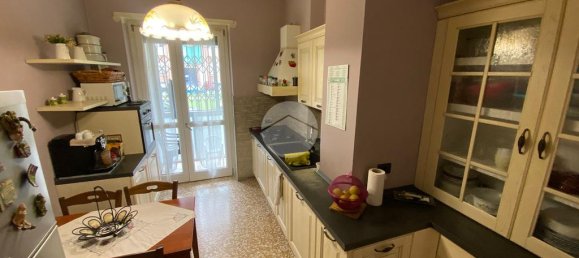2 bedrooms Apartment in Settimo Torinese, Italy No. 378908 6