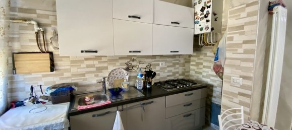 3 Schlafzimmer Wohnung in San Prospero, Italy, Nr. 276950 12