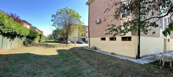 3 Schlafzimmer Wohnung in San Prospero, Italy, Nr. 276950 2