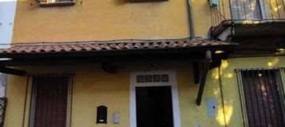 2 bedrooms Apartment in Canegrate, Italy No. 263084 3