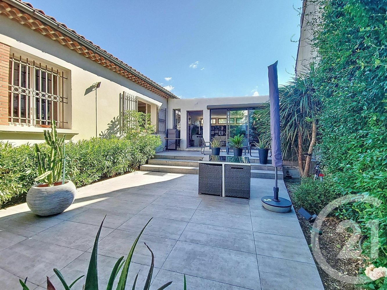 4 bedrooms House in Avignon, France No. 346798