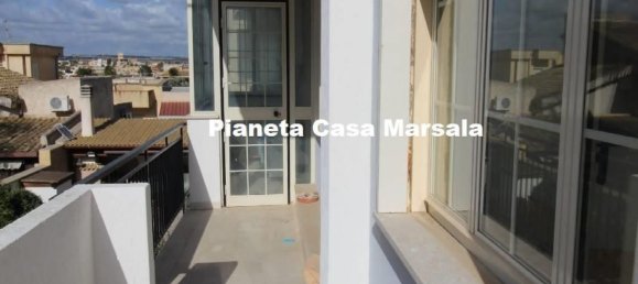 4 rooms Apartment in Marsala, Italy No. 51855 3