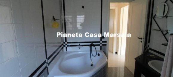 4 rooms Apartment in Marsala, Italy No. 51855 4