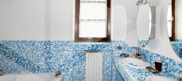 4-salle Villa à Parabiago, Italy No. 34416 7