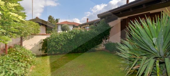4-salle Villa à Parabiago, Italy No. 34416 12