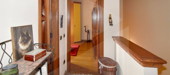 4-salle Villa à Parabiago, Italy No. 34416 21