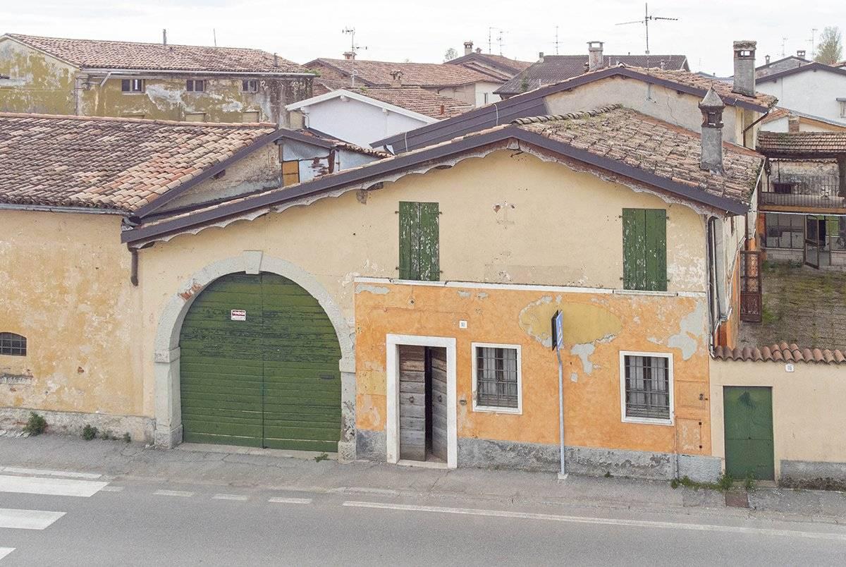 5-salle Maison à Mairano, Italy No. 35382