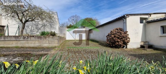 Adosado de 4 dormitorios en Chateaudun, France No. 71217 23