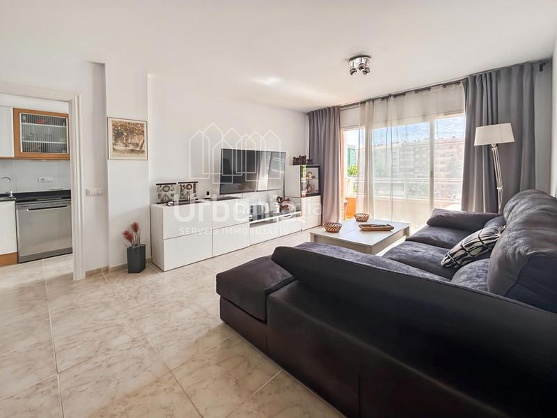 Apartamento de 3 dormitorios en Pineda de Mar, Spain No. 242664