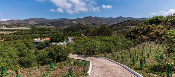 3 bedrooms House in Campanillas, Spain No. 43079 45