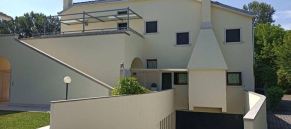 Вилла с 5 комнатами в Мольяно Венето, Италия № 134112 2