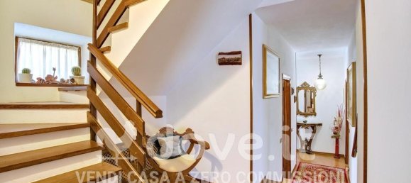 8 rooms House in Rancio Valcuvia, Italy No. 285457 38