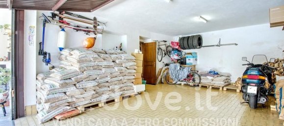 8 rooms House in Rancio Valcuvia, Italy No. 285457 44