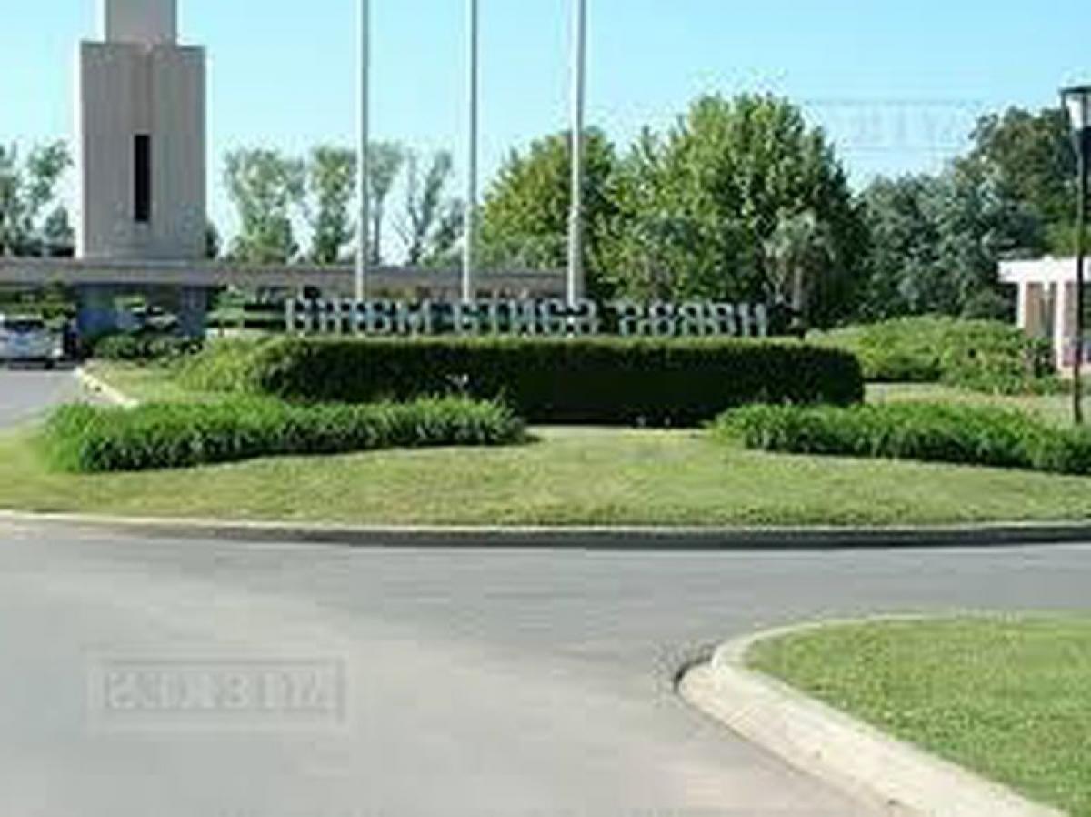  Land in Escobar, Argentina No. 48264