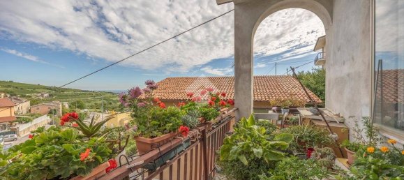 6 bedrooms Villa in Fumane, Italy No. 380241 10