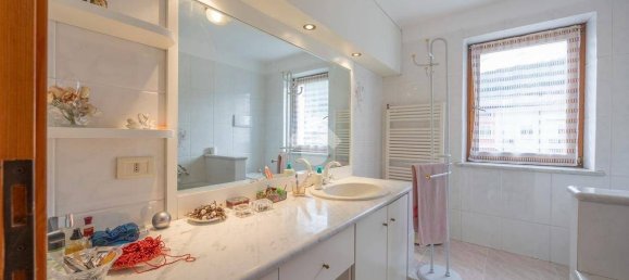 6 bedrooms Villa in Fumane, Italy No. 380241 16