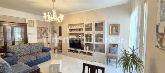 Apartamento de 2 dormitorios en Carini, Italy No. 359118 12