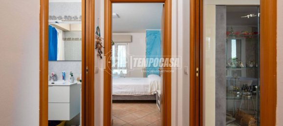 2 Schlafzimmer Wohnung in Reggio Emilia, Italy, Nr. 301396 6