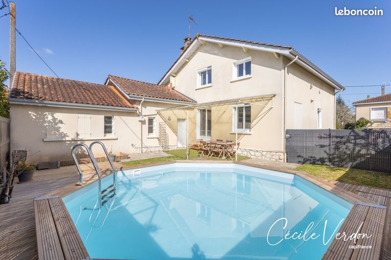 Casa de 5 dormitorios en Bergerac, France No. 335733